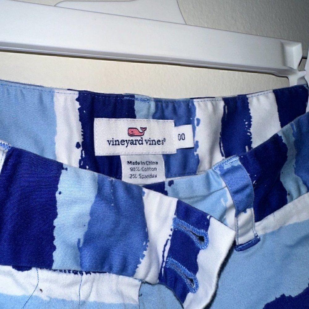 Vineyard Vines Short SIZE 00 - Picture 2 of 2